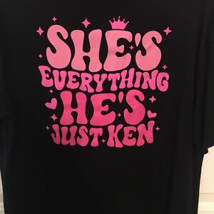 Barbie T-shirt Large EUC